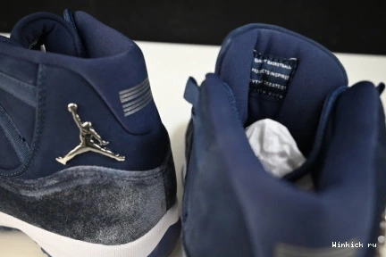 11 Jordan Air  “Midnight Navy” 1215